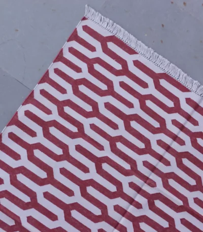 maroon cotton dhurrie rug flatweave texture
