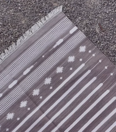 brown cotton dhurrie rug flatweave texture